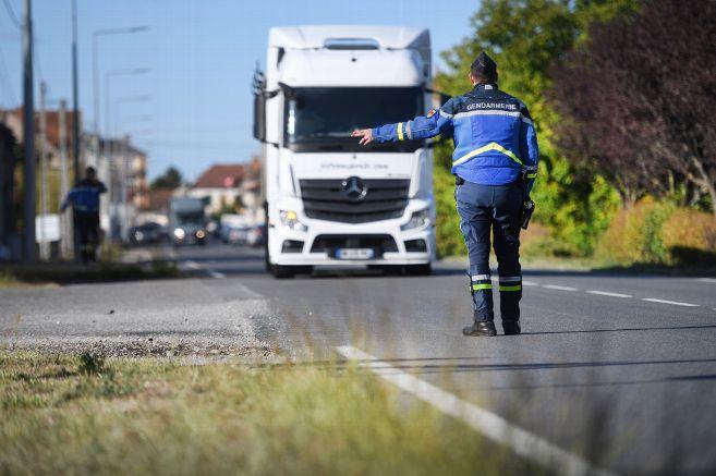 Controles routiers sur la rd 2009 par la gendarmerie ciblant 3995869